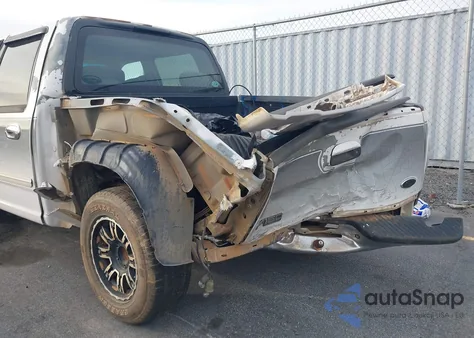 2002 Ford F-150 Lariat/Xlt z USA, uszkodzony, nr VIN 1FTRW07602KA19929